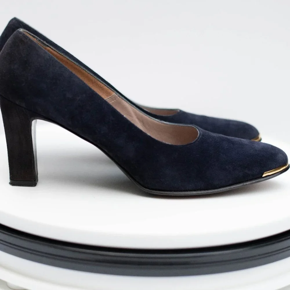 Vtg Saks Fifth Avenue Fenton Last Sued Leather Shoes Sz 9 Narrow Dark Blue Heels